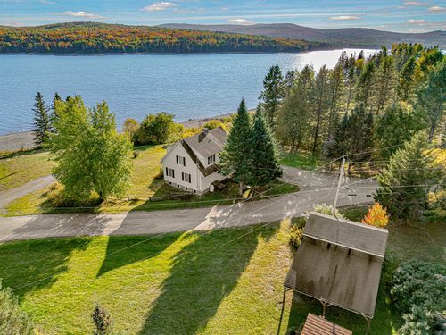 12 Lake Francis Dr, Pittsburg, NH, 03592-5506 | Card Image