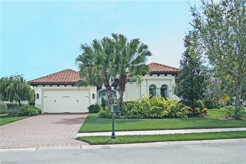 12443 Wisteria Dr, NAPLES, FL, 34120-4677 | Card Image