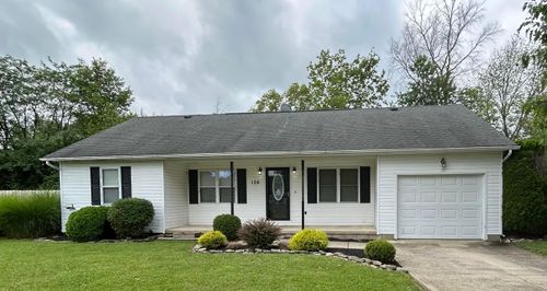106 Liberty Pl, Bloomingburg, OH, 43106-9602 | Card Image