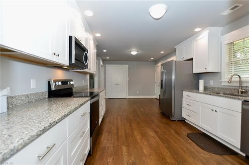 2309 Drum Creek Rd, Chesapeake, VA, 23321-2307 | Card Image