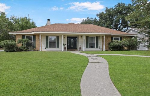 500 Tanglewood Dr, Slidell, LA, 70458-1759 | Card Image