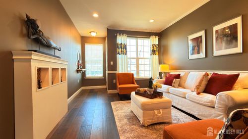 32 Morris Ln, Cranbury, NJ, 08512-3417 | Card Image