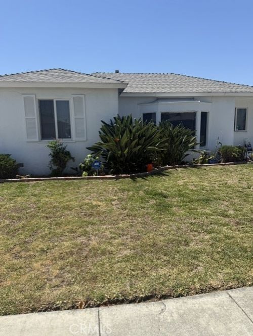 13941 S Northwood Ave, Compton, CA, 90222-3813 | Card Image