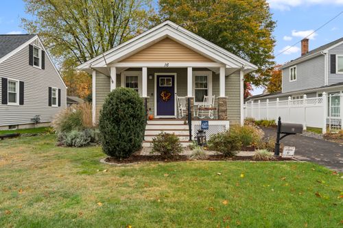 16 Flora St, Milford, CT, 06460-5130 | Card Image