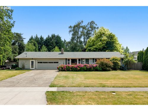 102 E 5th St, Newberg, OR, 97132-3029 | Card Image