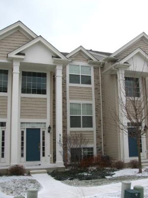 916 Summit Creek Drive, Shorewood, IL, 60404 | Card Image
