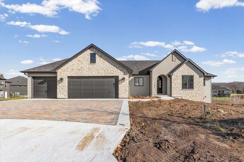 141 Donald Neil Ct, Columbia, MO, 65203-8577 | Card Image