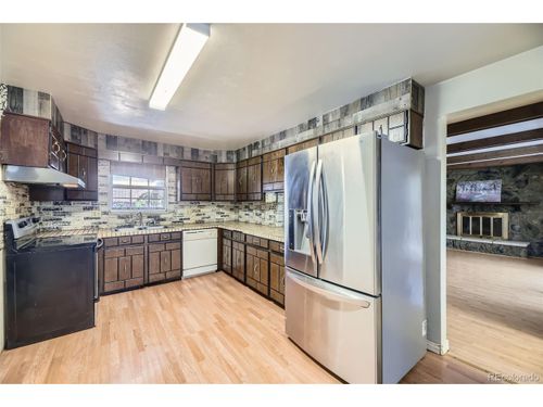 661 S Paris St, Aurora, CO, 80012-2315 | Card Image