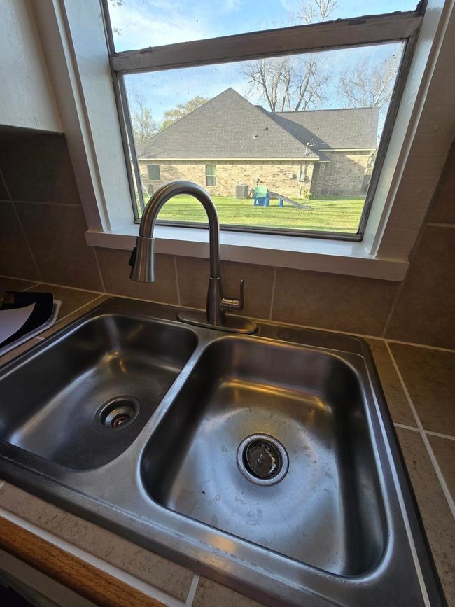 1022 Wilson St, House other with 2 bedrooms, 1 bathrooms and null parking in Port Neches TX | Image 8