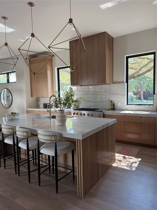 7202 Caillet St, Dallas, TX, 75209-3902 | Card Image