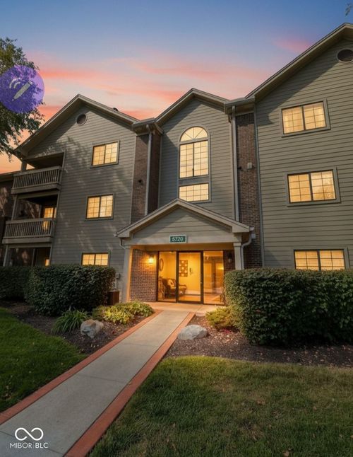 205-8720 Yardley Ct, Indianapolis, IN, 46268-4922 | Card Image