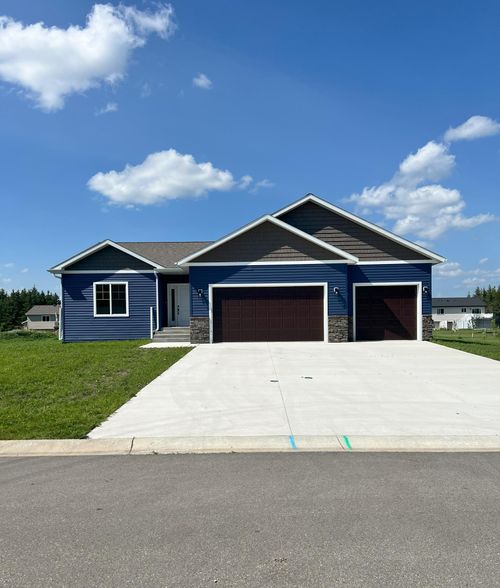 1920 Long Ave, Detroit Lakes, MN, 56501 | Card Image