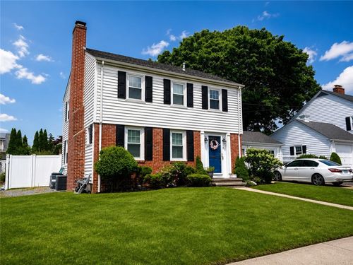 97 Fairfield Rd, Cranston, RI, 02910-5339 | Card Image