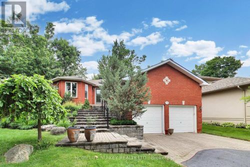 78 Brown Wood Drive, Barrie (Little Lake), ON, L4M6M6 | Card Image