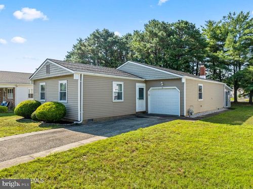 24 Selkirk Ave, Toms River, NJ, 08757-6251 | Card Image