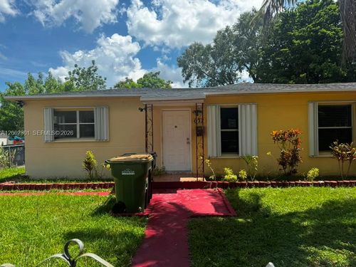 672-672 Ne 130th St, North Miami, FL, 33161-7525 | Card Image