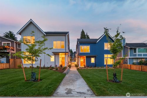 9216 4th Ave Nw, Seattle, WA, 98117-2113 | Card Image