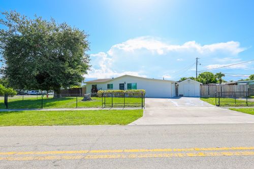 5763 Purdy Ln, West Palm Beach, FL, 33415-7107 | Card Image