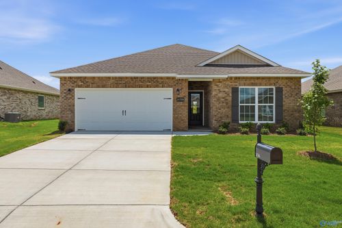 26706 Kyle Ln, Athens, AL, 35613-6181 | Card Image