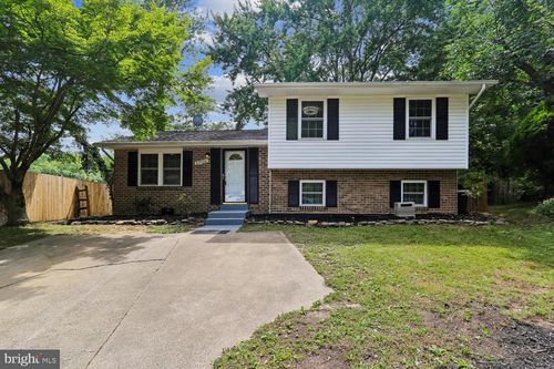 5706 Oak Apple Ct, BURKE, VA, 22015-2305 | Card Image