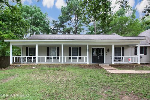320 Helmsley Dr, Brandon, MS, 39047-8159 | Card Image
