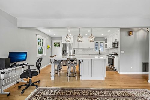 41 Sheldon Ave, Tarrytown, NY, 10591-6104 | Card Image