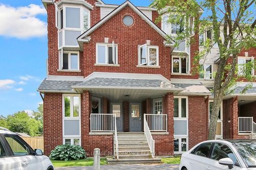 402 Briston Pvt, Ottawa, ON, K1G5R3 | Card Image
