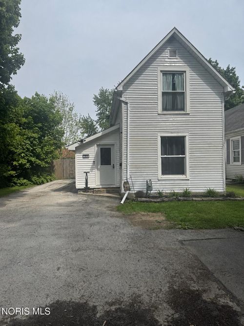755 Dayton Ave, Findlay, OH, 45840-5655 | Card Image
