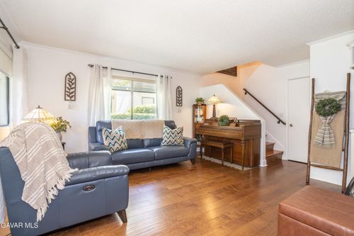 apt-4-23524 Newhall Ave, Newhall, CA, 91321-3115 | Card Image