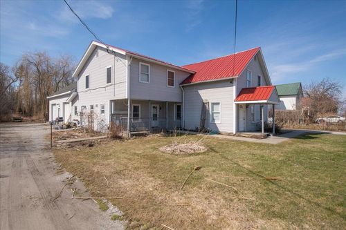 374 Lake Rd, Saint Albans, VT, 05478-2275 | Card Image