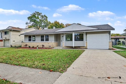 27 Evergreen St, Elk Grove Village, IL, 60007-1409 | Card Image