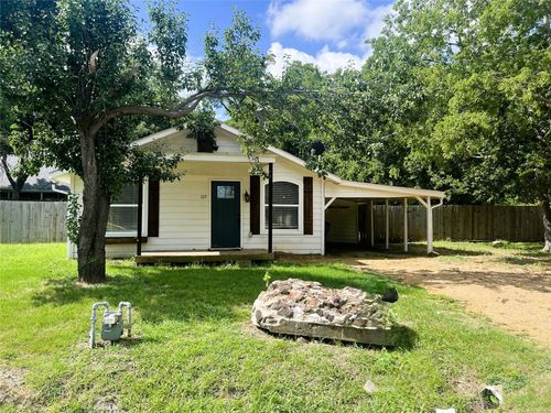 117 E Division St, Pilot Point, TX, 76258-4543 | Card Image