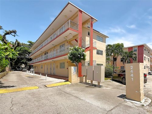 67-2441 Nw 13th St, Miami, FL, 33125-2572 | Card Image