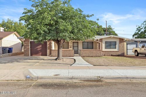 10222 Dunbarton Dr, El Paso, TX, 79925-2921 | Card Image