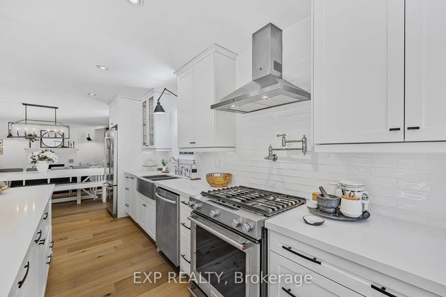 81 Forest Cir, House other with 6 bedrooms, 2 bathrooms and 6 parking in Tiny ON | Image 9