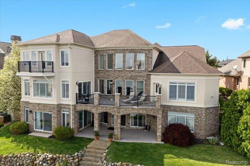 8393 Boulder Shores Dr, South Lyon, MI, 48178-8060 | Card Image