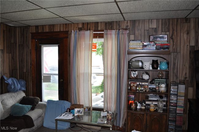 82 W 1 St St, House other with 5 bedrooms, 2 bathrooms and null parking in Frazeysburg OH | Image 23