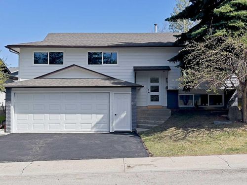 7032 78 Street Nw, Calgary, AB, T3B4H9 | Card Image