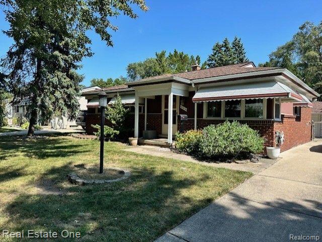 Roland St, Shelby Township, MI 48317