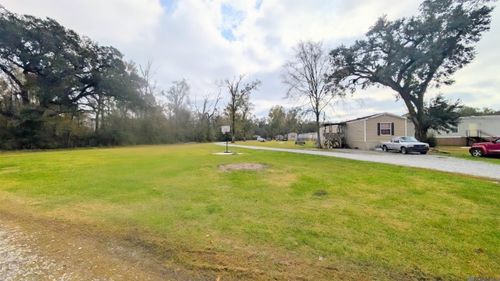 42575 Highway 42, Prairieville, LA, 70769-6009 | Card Image
