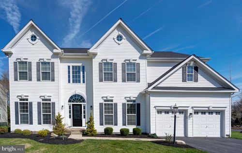 212 Eagle Glen Dr, E Fallowfield, PA, 19320-4689 | Card Image
