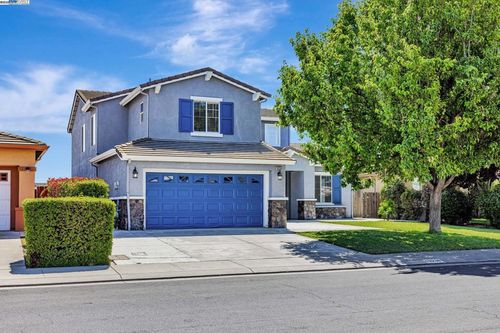 13238 Cedarbrook Way, Lathrop, CA, 95330-8927 | Card Image