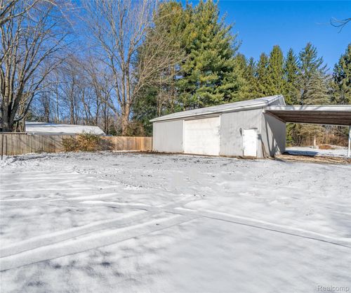 10401 Willow Rd, Willis, MI, 48191-9787 | Card Image