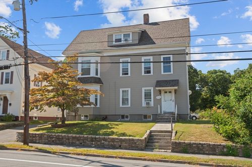 1126 Smithfield Ave, Lincoln, RI, 02865-2648 | Card Image