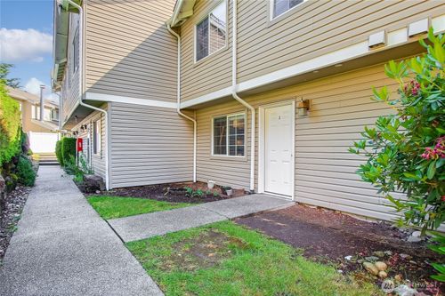 q3-2100 S 336th St, Federal Way, WA, 98003-8977 | Card Image