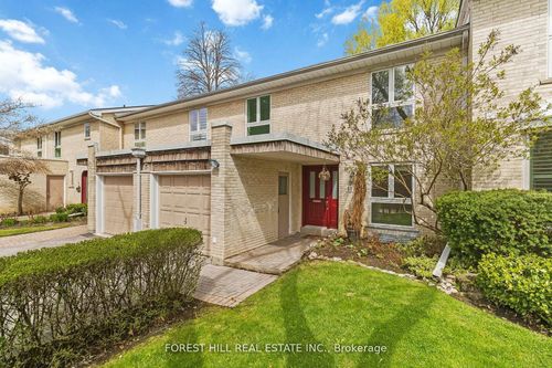 61 Snowshoe Mill Way, North York, ON, M2L1T4 | Card Image