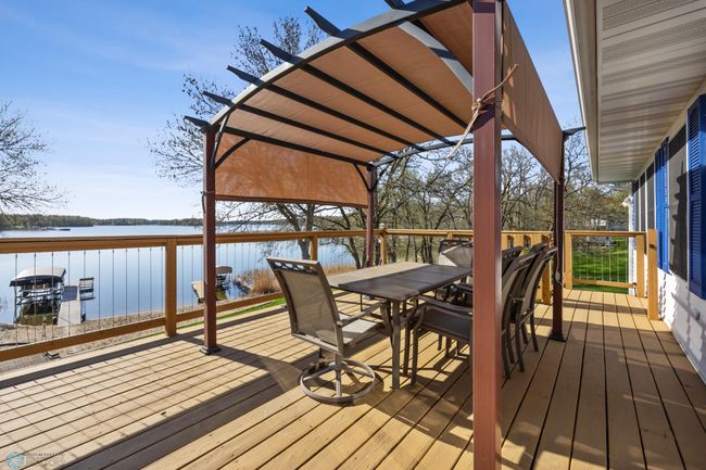 Deck | Image 40