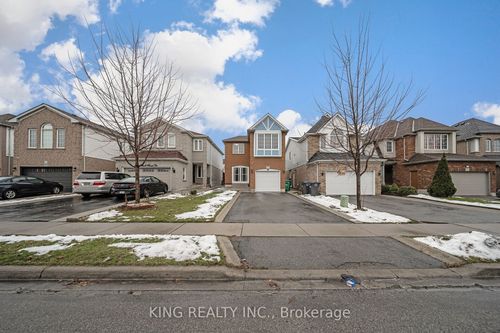 108 Black Forest Dr, Brampton, ON, L6R2E6 | Card Image