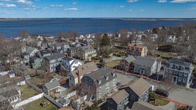 B - 32 Bromfield St, Condo with 3 bedrooms, 3 bathrooms and 2 parking in Newburyport MA | Image 36
