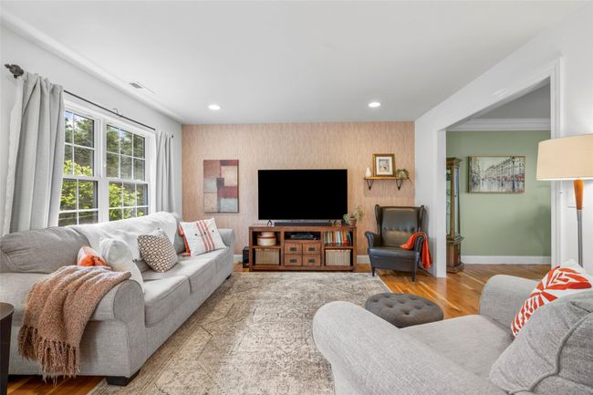 38 S View Ct, House other with 4 bedrooms, 3 bathrooms and null parking in Poughkeepsie NY | Image 12